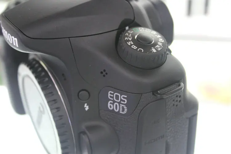 USED Canon EOS 60D 18 MP CMOS Digital SLR Camera