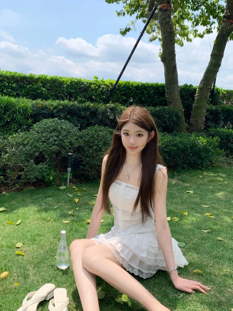 

Riseaauu White Strap Halter Skirt Women's Fashion Casual Cotton Summer Set Two-Piece Cotton Content 100% Leisure Style