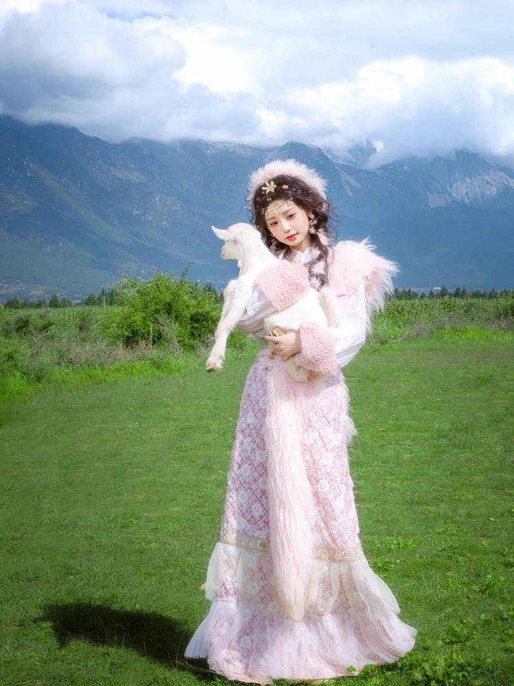 

Yunnan Tibetan Costume Lijiang Tibetan Girl Photography Travel Shoot Tibetan Costume New Style Clothing Ethnic Fashion