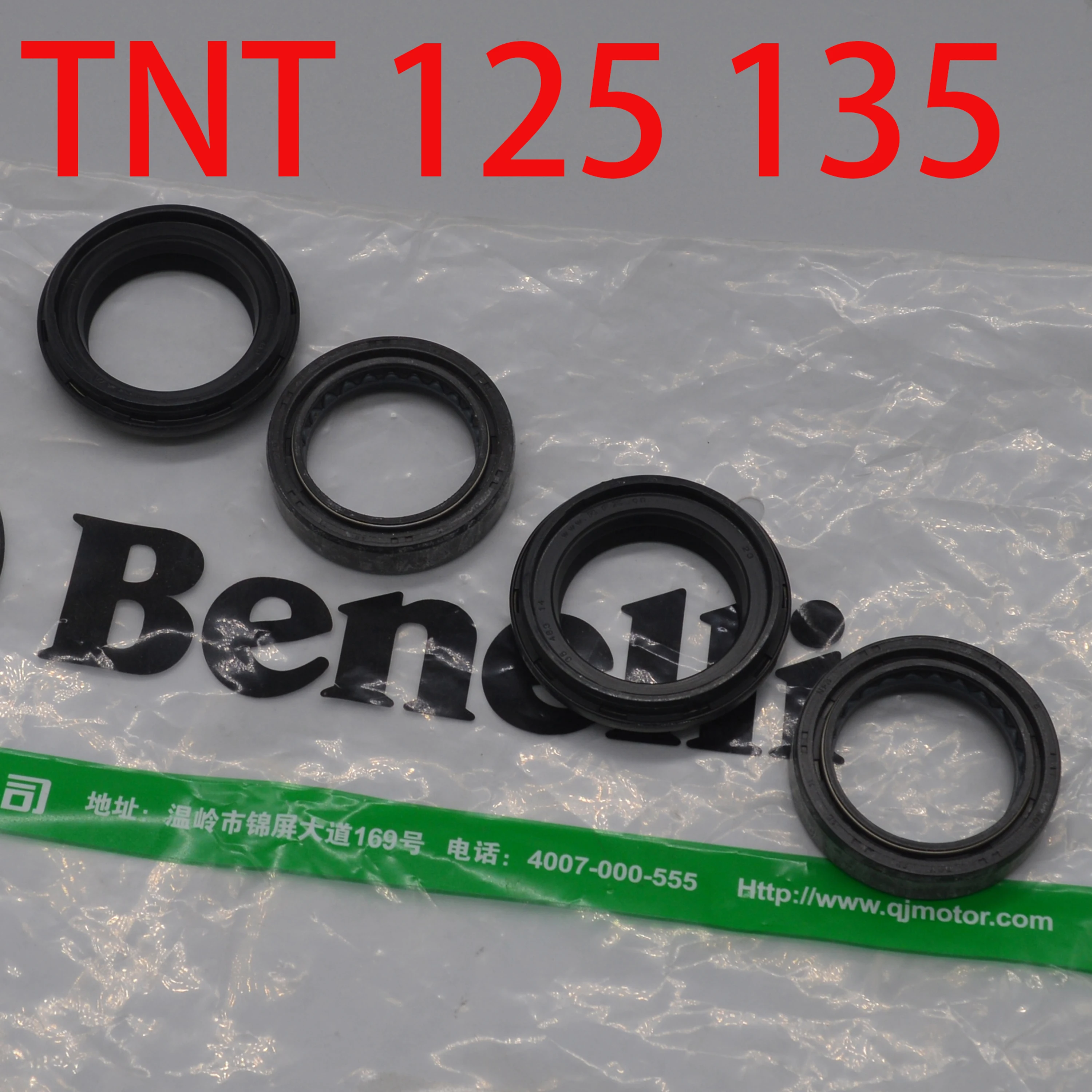 Cubierta antipolvo de sello de aceite de suspensión folclórica delantera para Benelli TNT125 TNT135 Tornado Naked T 125 / TNT 125 135