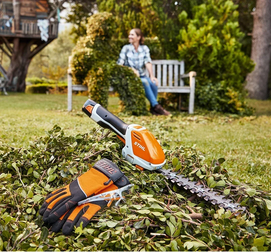 

Lithium battery handheld small household gardening electric lawn mower dual-purpose hedge trimmer HSA26