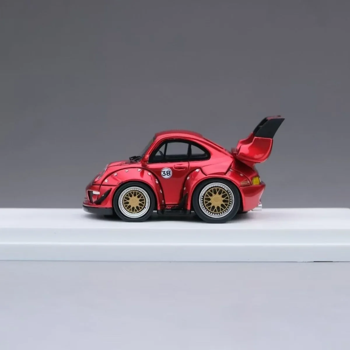 SJF 1:64 Limited Edition 499 Resin Material 993 RWB High Tail Q Car