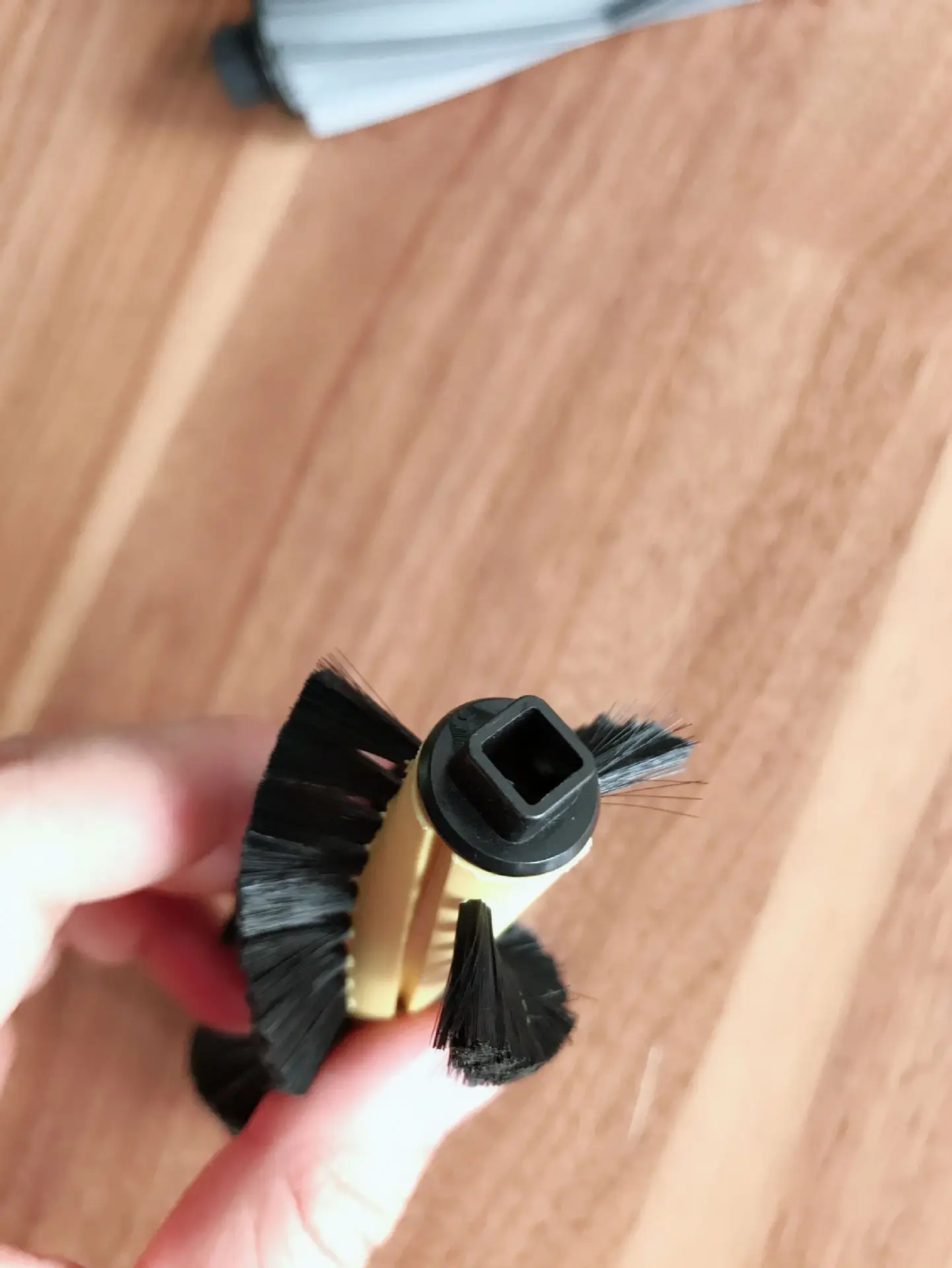 Adapt to ILIFE smart sweeper A4 roller brush roller cleaning roller brush side brush accessories