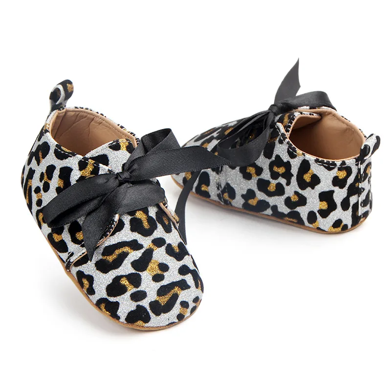 

New Infant Baby Boy Girl Glitter Trainers Soft Sole Pram Shoes For Newborn Leopard Bow Baby First Walkers Shoes Infant Shoes