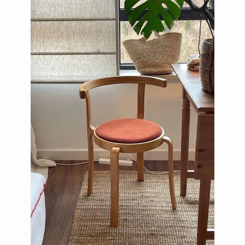 Medieval designer solid wood dining chair Nordic home stackable dining chair small apartment backrest soft bag curved wood