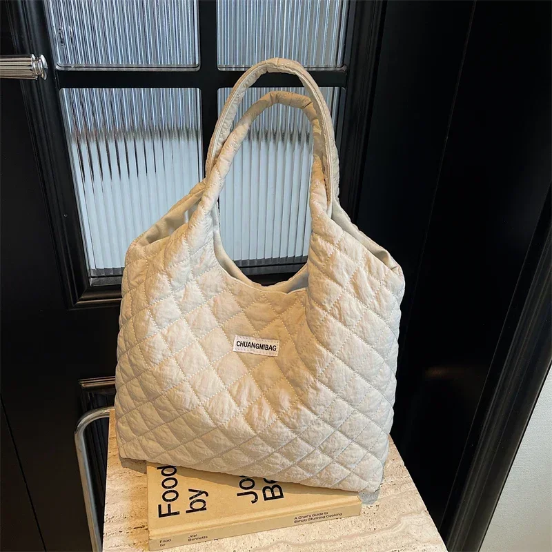 

Korean Canvas Bag for Women New Autumn and Winter Lazy and Relaxed Casual Large Capacity Single Shoulder Tote Bag O Saco Tote