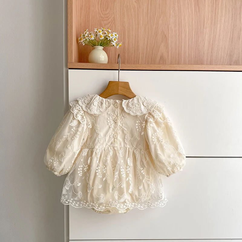 Baby-Mädchen-Strampler aus Spitze, langärmelig, mit Stickerei, Peter-Pan-Kragen, Body, Neugeborenen-Overall, beige, Geburtstags-Foto-Outfit, 0-24 Monate – Detail 1