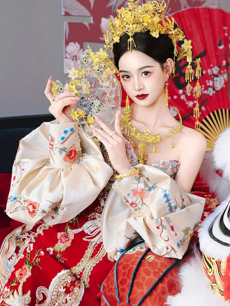 New heavy-duty tail-end dress for brides Chinese-style wedding toasting light luxury women