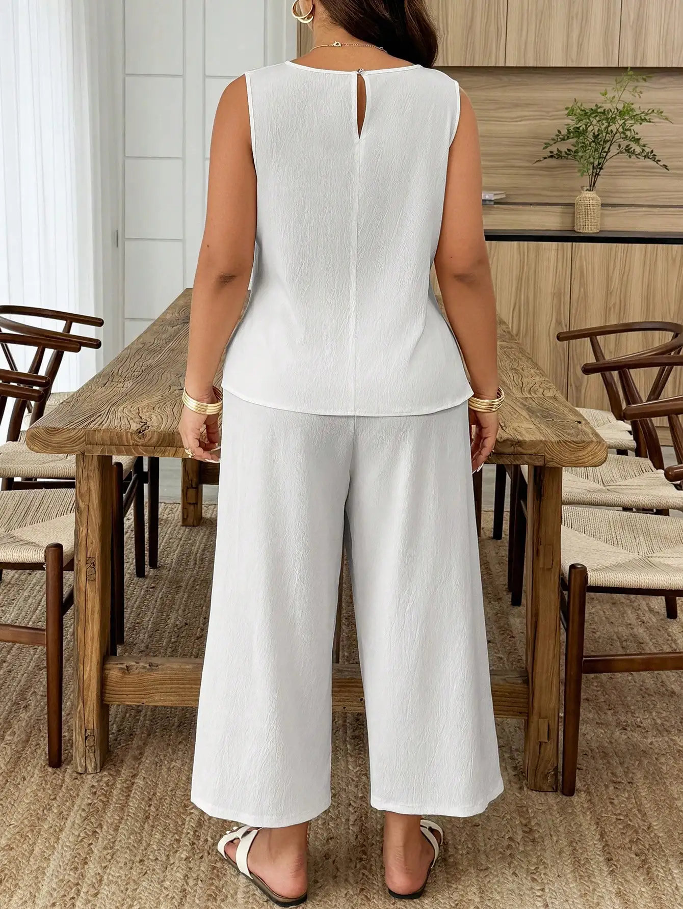 

White Button Decor Split Hem Capri Pants Casual 2 Piece Set Spring Summer