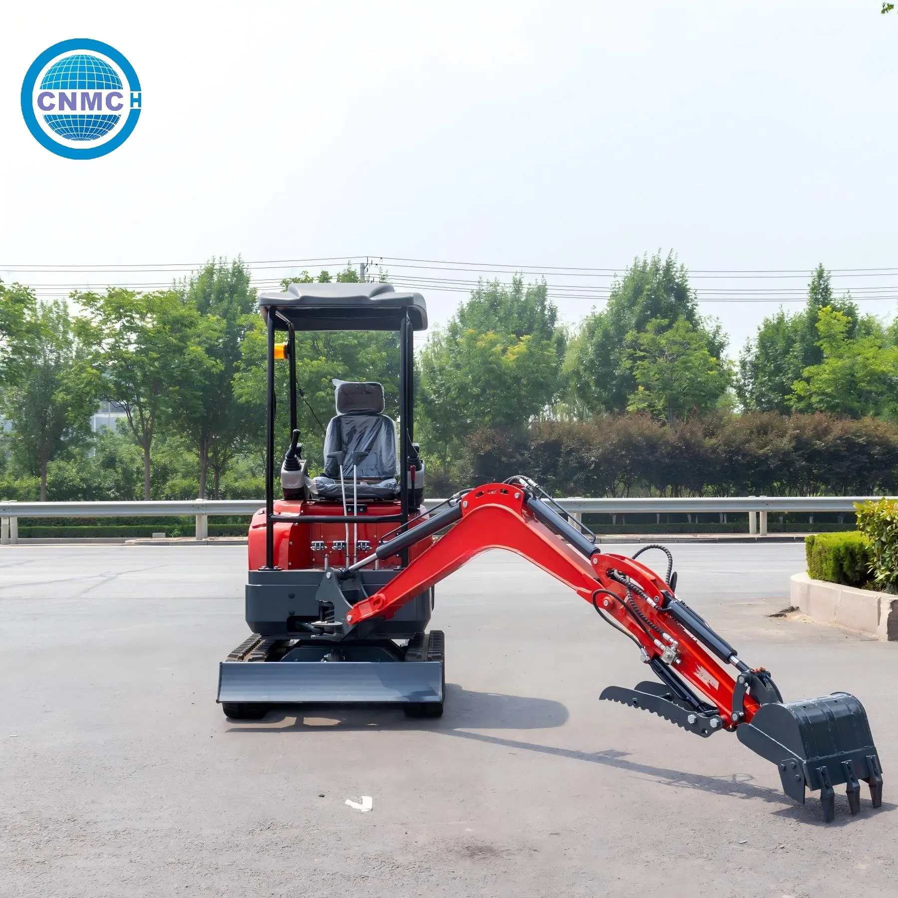 

CNMC Mini Excavator 1.8 Ton Compact Digger Hydraulic Mechanical Customizable Portable CE EPA Certified Farm Garden Use