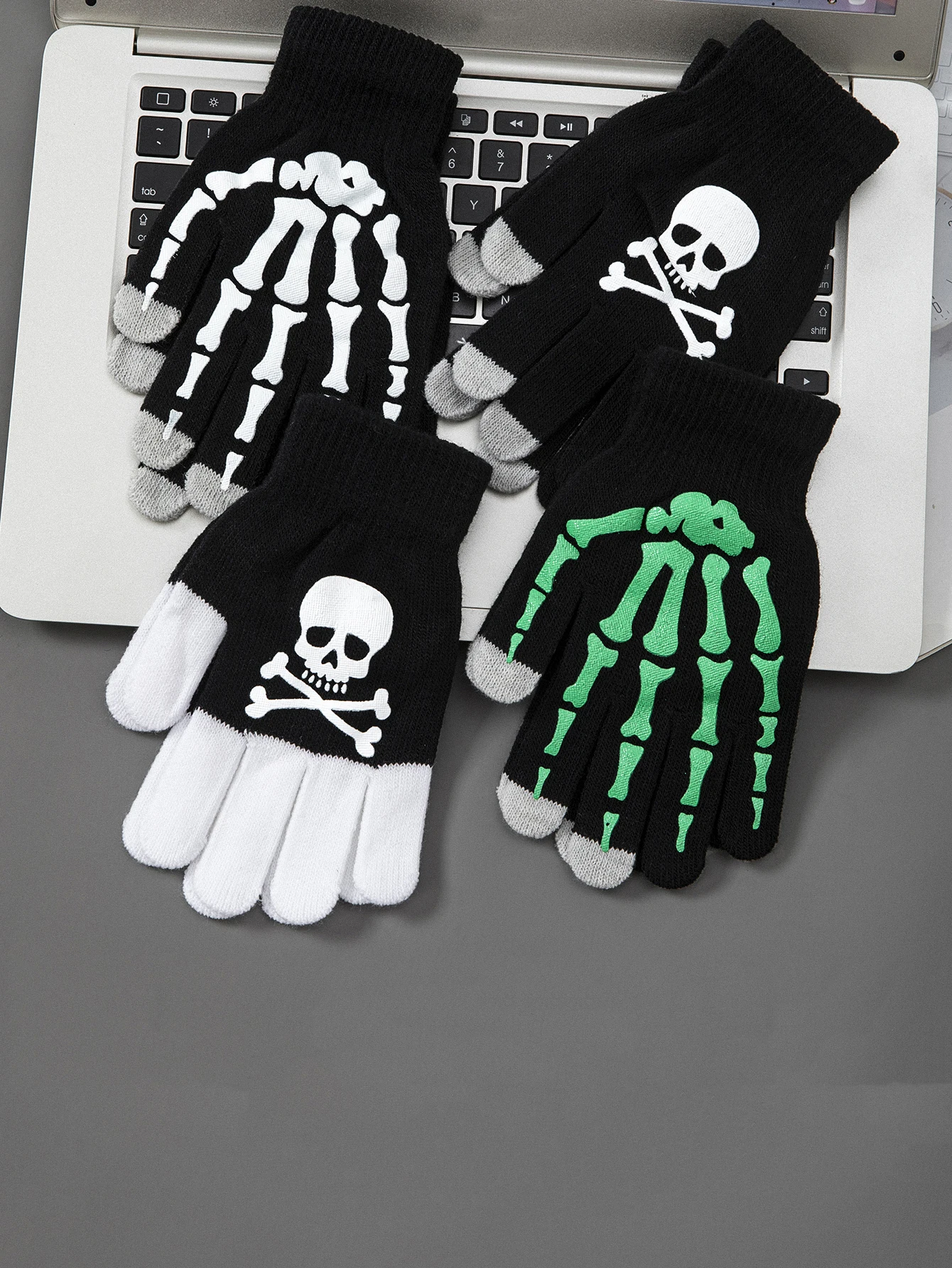 

Men's Halloween decorative warm gloves Fall and winter split fingers open-fingered knit gloves Fashion skull hand pattern gloves