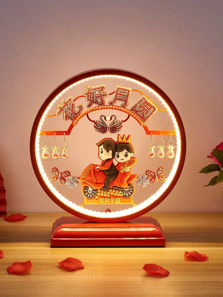 New wedding table lamp, high-end red dowry