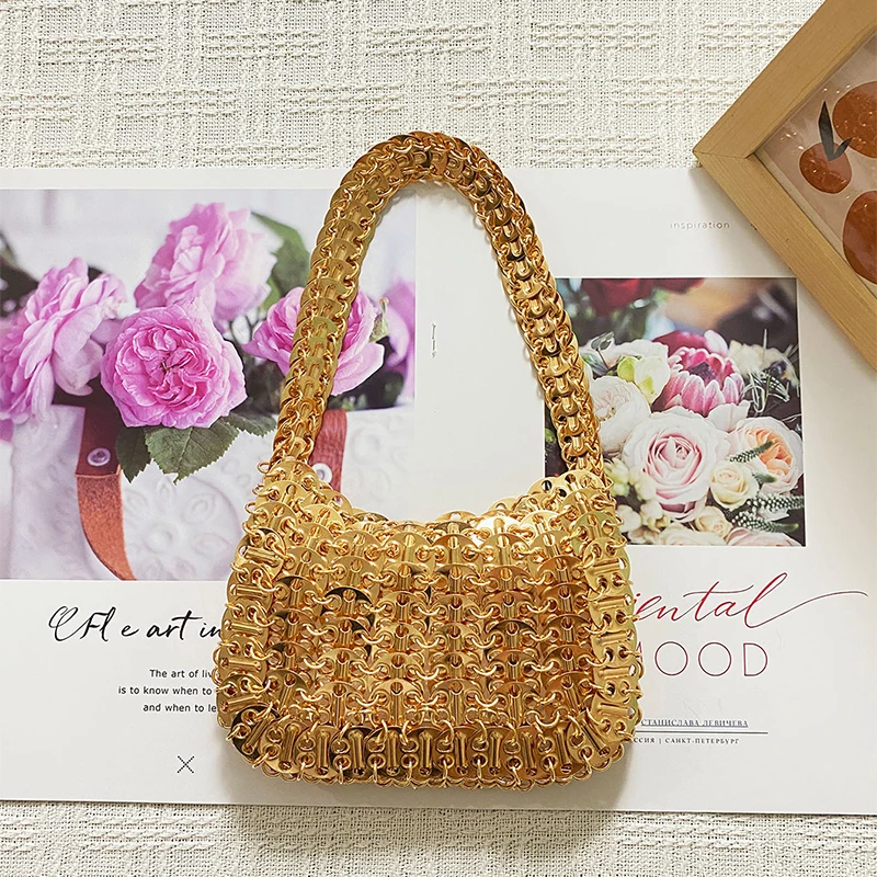 

Vintage Ins European and American Style Shiny Metal Sequin Small Square Bag Handmade Bead Weaving Dinner Handbag