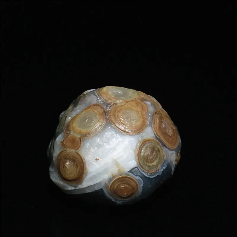 Natural rare stone Alashan Agate Palm Handle Play Gobi Agate Mineral Specimen Decoration Decoration Crystal Gift