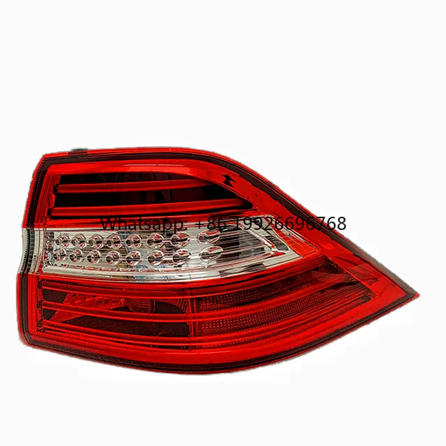 

Left and Right Outer Taillight Suitable High Quality Original 12V Red for Mercedes for Benz ML Class W166 Popular Car Taillight