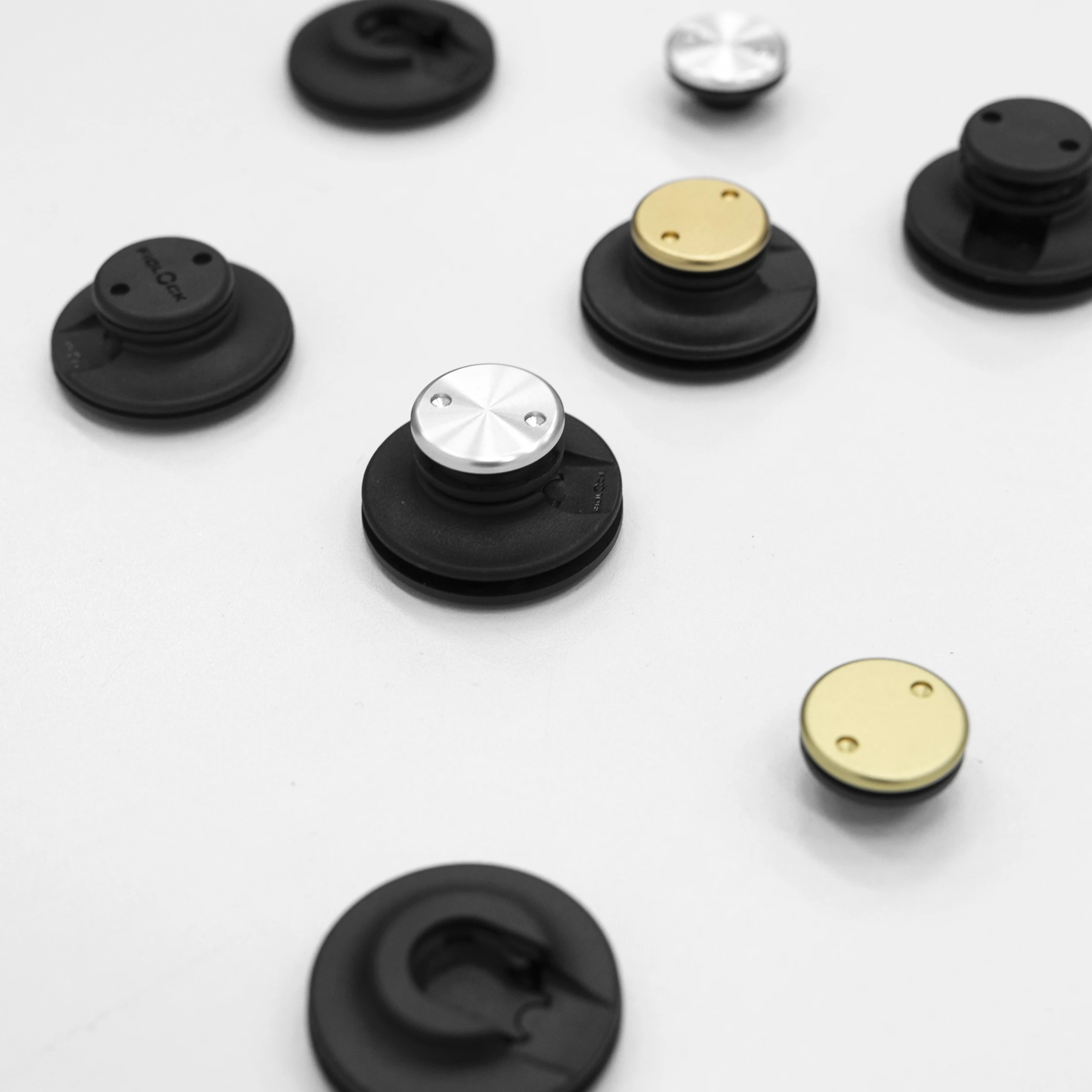 Рисунок 3 - Круглая кнопка-вставка с магнитной