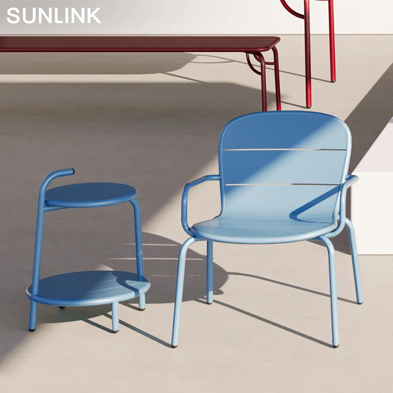 เก้าอี้สวนอลูมิเนียมแบบกําหนดเองเฟอร์นิเจอร์กลางแจ้งโต๊ะกาแฟ Bistro เก้าอี้รับประทานอาหารสระว่ายน้ําอลูมิเนียมชุดโต๊ะและเก้าอี้สวน