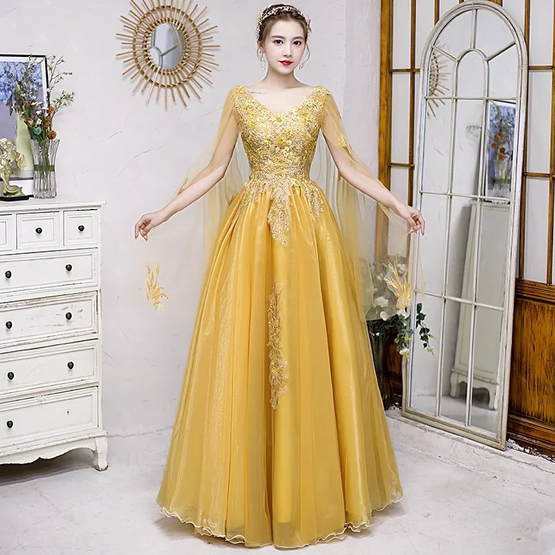 Gold Yellow Lace Appliques Tulle Quinceanera Dresses 2024 V Neck Prom Evening Party Gown Sleeve robes 15 Years