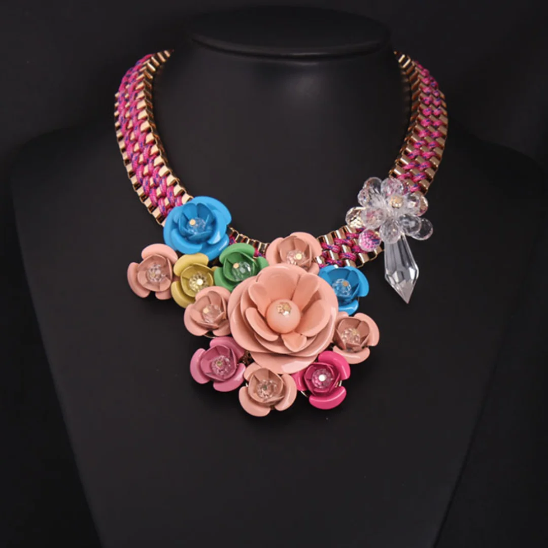 European and American Big Brand 6-color Multi-layer Flower Woven Short Collarbone Necklace Fashionable Women\'s Accessories