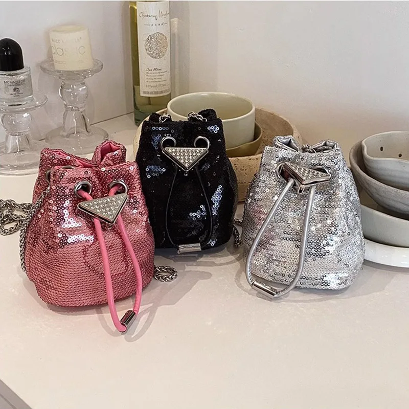 슈퍼 미니 스몰 백 - 새로운 실버 스팽글 버킷 백, 체인 스트랩으로 크로스바디로 휴대 가능, 메이크업 백