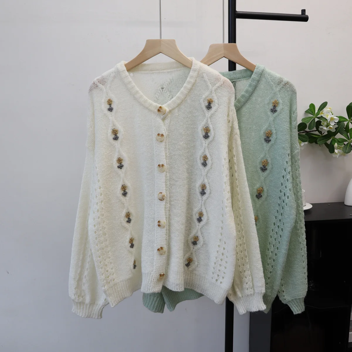 

Women Cardigan Jumpers Solid Knitted Sweater Casual Hollow Out Embroidered Round Neck Long Sleeves Loose Fit Tender 2025 Autumn