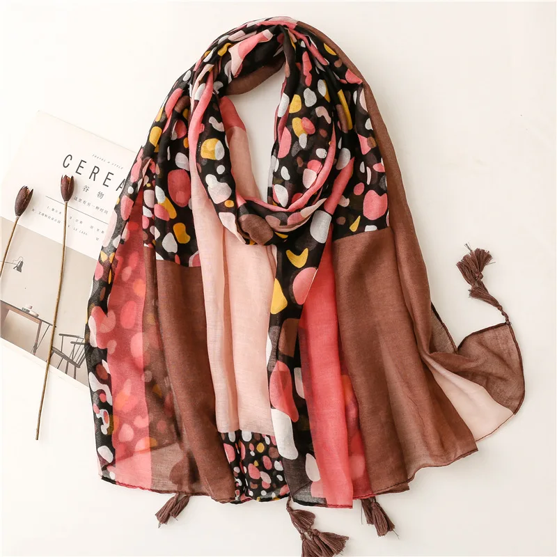 2023-new-block-pattern-tassel-scarf-shawls-soft-long-women-geometry-beach-wrap-hijab-scarves-2-color-free-shipping