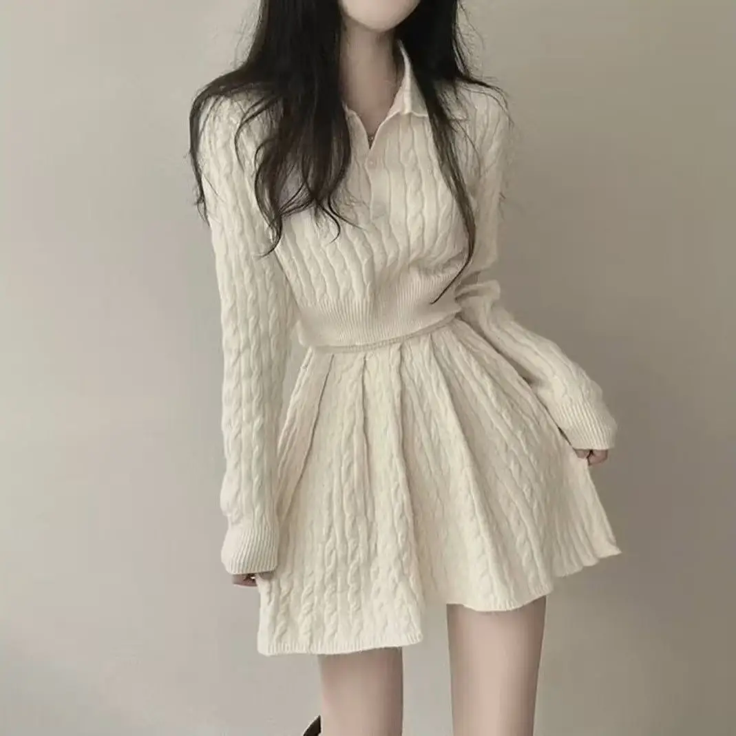 Two-Piece Korean Pure Lust Style Twist Polo Sweater Short Knitted Long-Sleeved Top Pleated Skirt New Autumn Winter Set