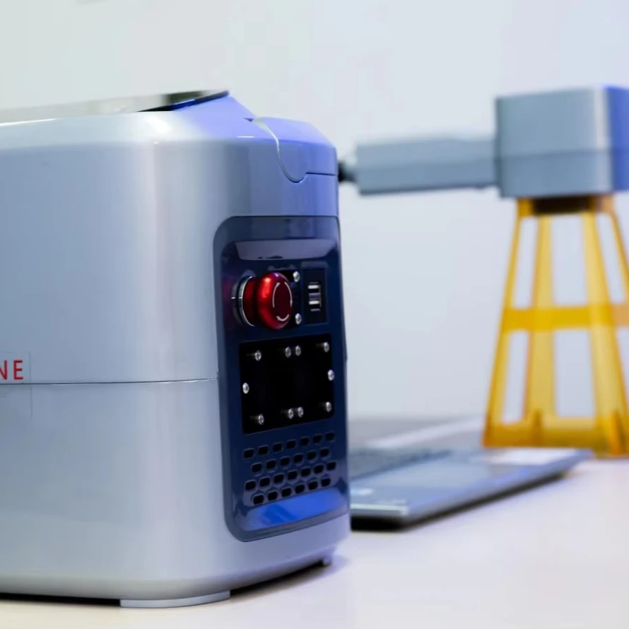 DMK 20w 30w Handheld Portable Fiber Laser Marking Machine for Integrated Flexible Operation Marking