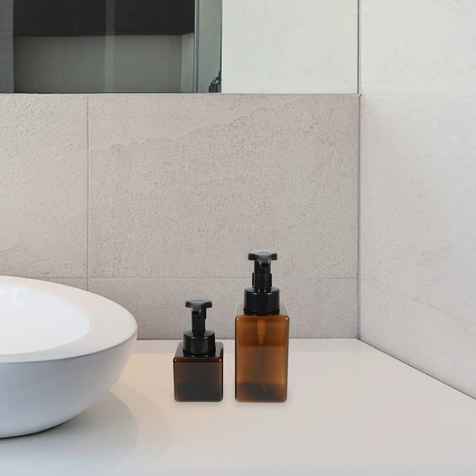 4 Stück quadratische Schaumstoff-Pumpflaschen, nachfüllbar, Kunststoff, für Reisen, Shampoo, tragbar, leer, für Reisen, Toilettenartikel, Behälter