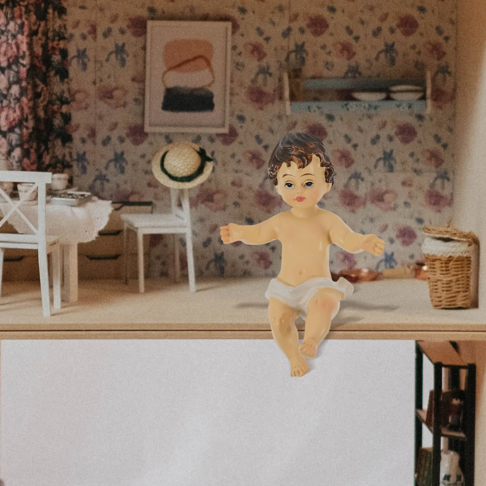 

Exquisite Resin Baby Jesus Ornament Elegant Religious Statue for Home Hotel Library Study Festive Catholic Family Decoration