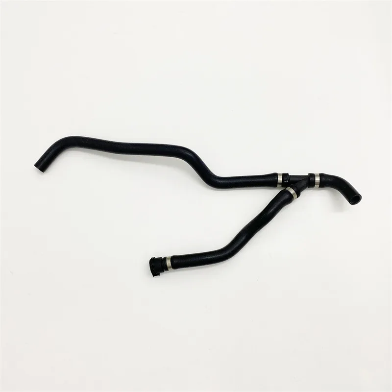 tuyau-de-turbocompresseur-de-pieces-automobiles-11537556924