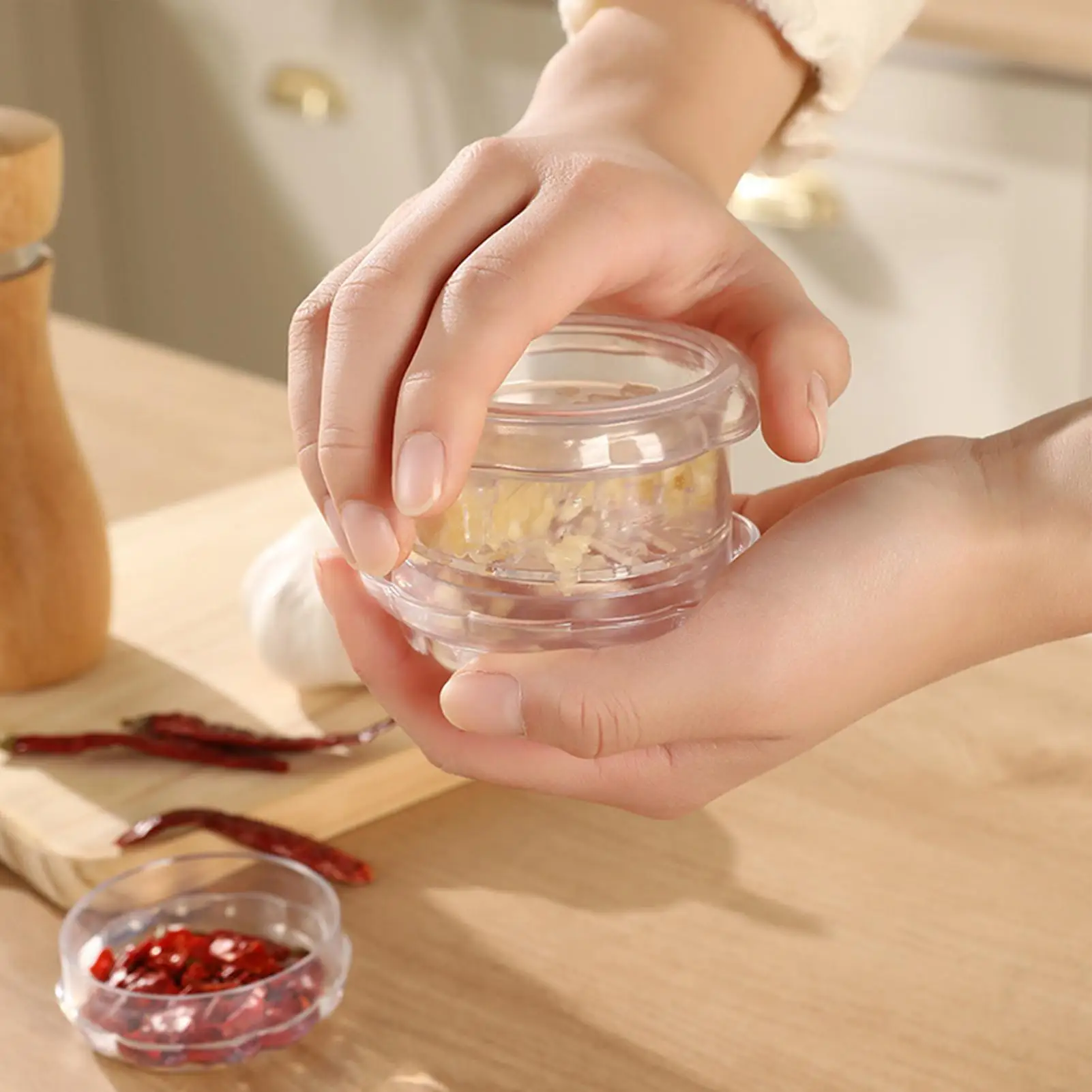 Kitchen Multifunctional Garlic Crusher Manual Garlic Press Roll Crusher Chopper Home Appliance Kitchen Gadgets Accessories