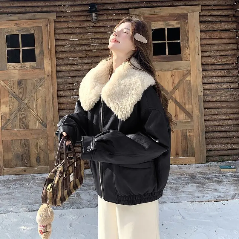 High End Women Lamb Wool PU Leather Jacket Autumn Winter Thicken Warm Fur Jacket Female Soft Furry Overcoat Loose Zipper Coat