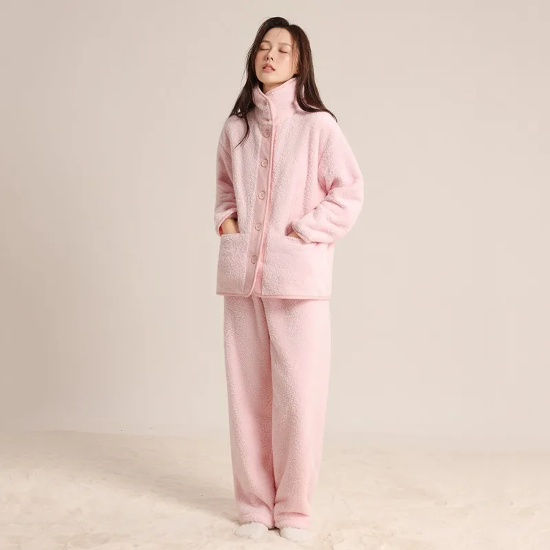 

Couple Coral Fleece Pajamas for Autumn and Winter with A Collar and Thick Fleece for Home Wear That Can Be Worn Outside