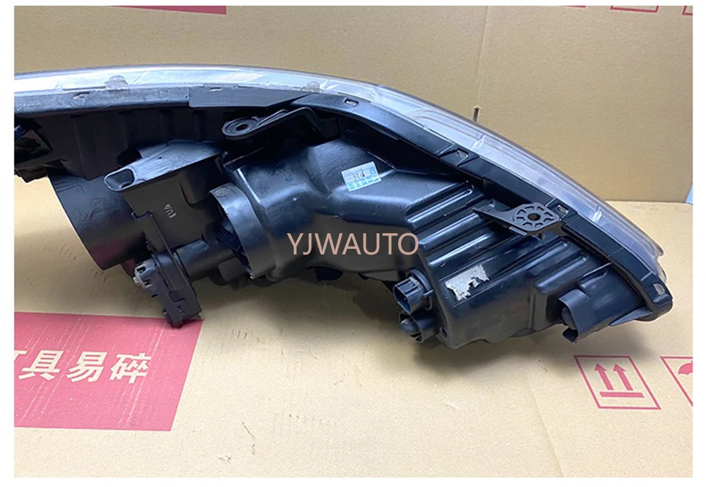 For Hyundai Azera Grandeur 2011~2015 Headlights Car Headlamp Assembly with Day Running Lamp Replacement Whole Auto Light