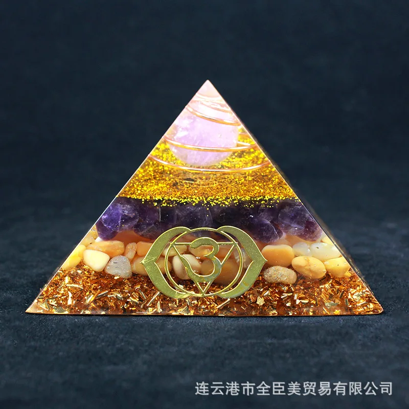 Ball Crushed Crystal Pyramid Desktop Ornament Exquisite Lucky Touch