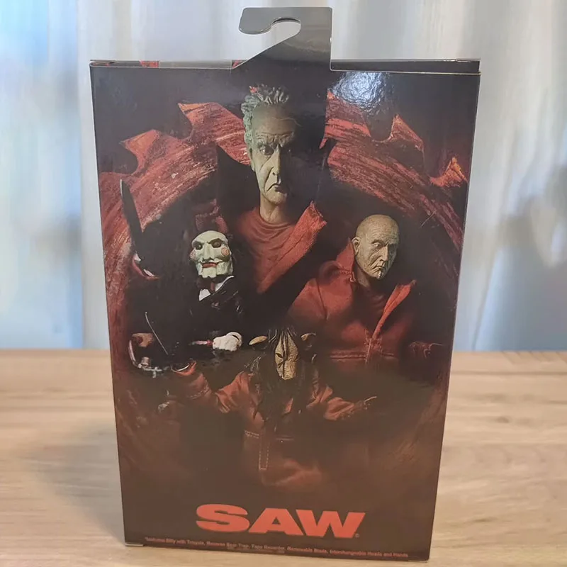 

NECA 60612 Фигурка пилы Головоломка Красный халат Фигурки Аниме GK Статуя Манга Фигурка Игрушки Модель Орнамент Подарок на Хэллоуин для детей