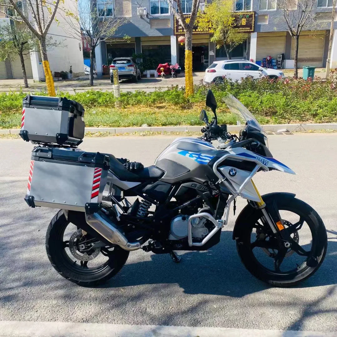 بيع المصنع المباشر الساخن 38L دراجة نارية الجانب صندوق العالمي سبائك الألومنيوم الأسود الفضة العلوي يناسب Wha لهوندا