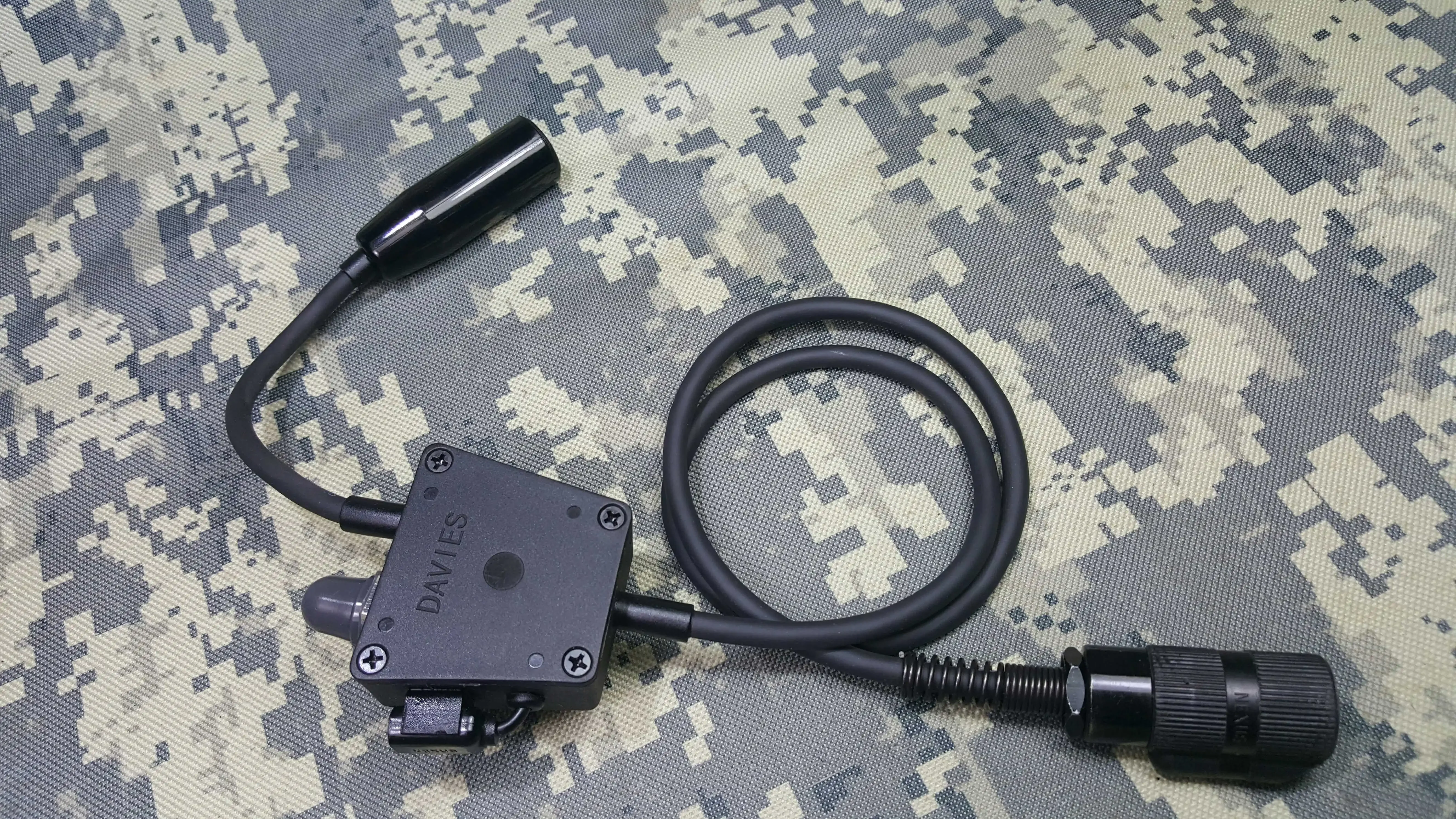 Dvie military standard single pass E-PTT high-precision 1:1 replica special walkie talkie headphone accessories