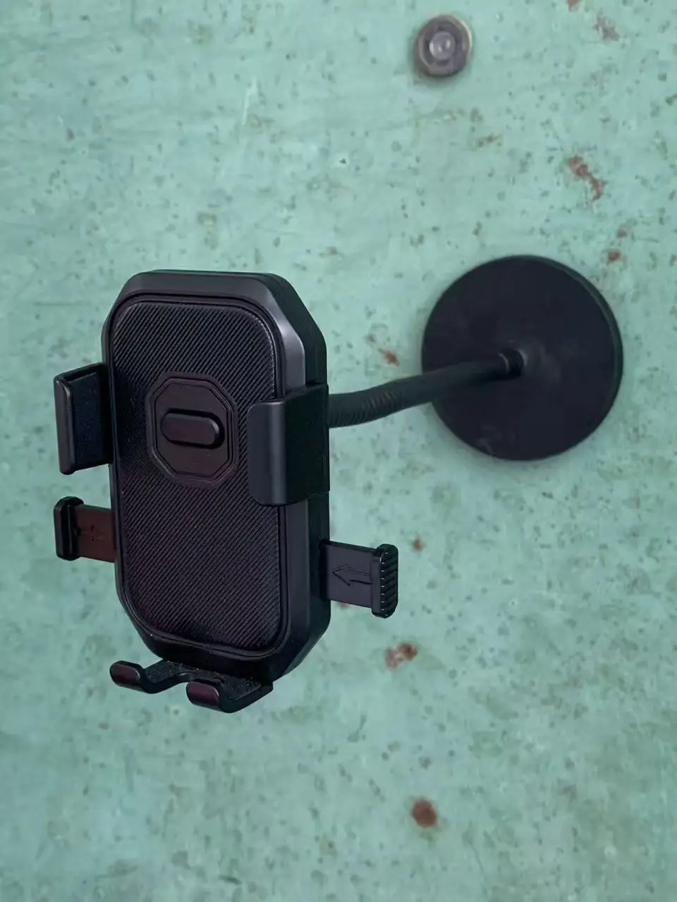 

360 Degree Adjustable Powerful Magnet Hose Bracket Desktop Stand Convenient for Lazy People