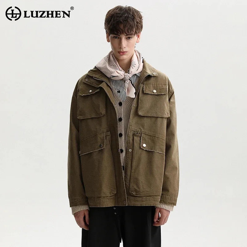 

LUZHEN с несколькими карманами, украшенный дизайн, свободная уличная куртка-карго на пуговицах, мужская осенняя мода 2025 года, красивая повседневная одежда JY4768