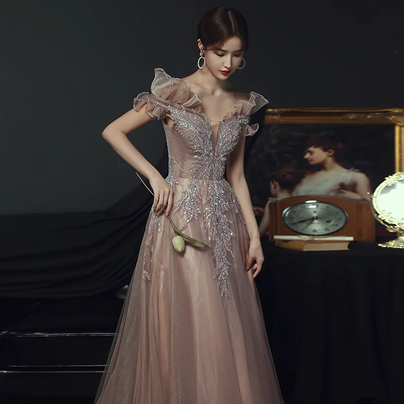 

Banquet Evening Dress Dress Female 2025 New Art Exam Vocal Temperament Show Thin One Shoulder Host Celebrity Elegant Dress