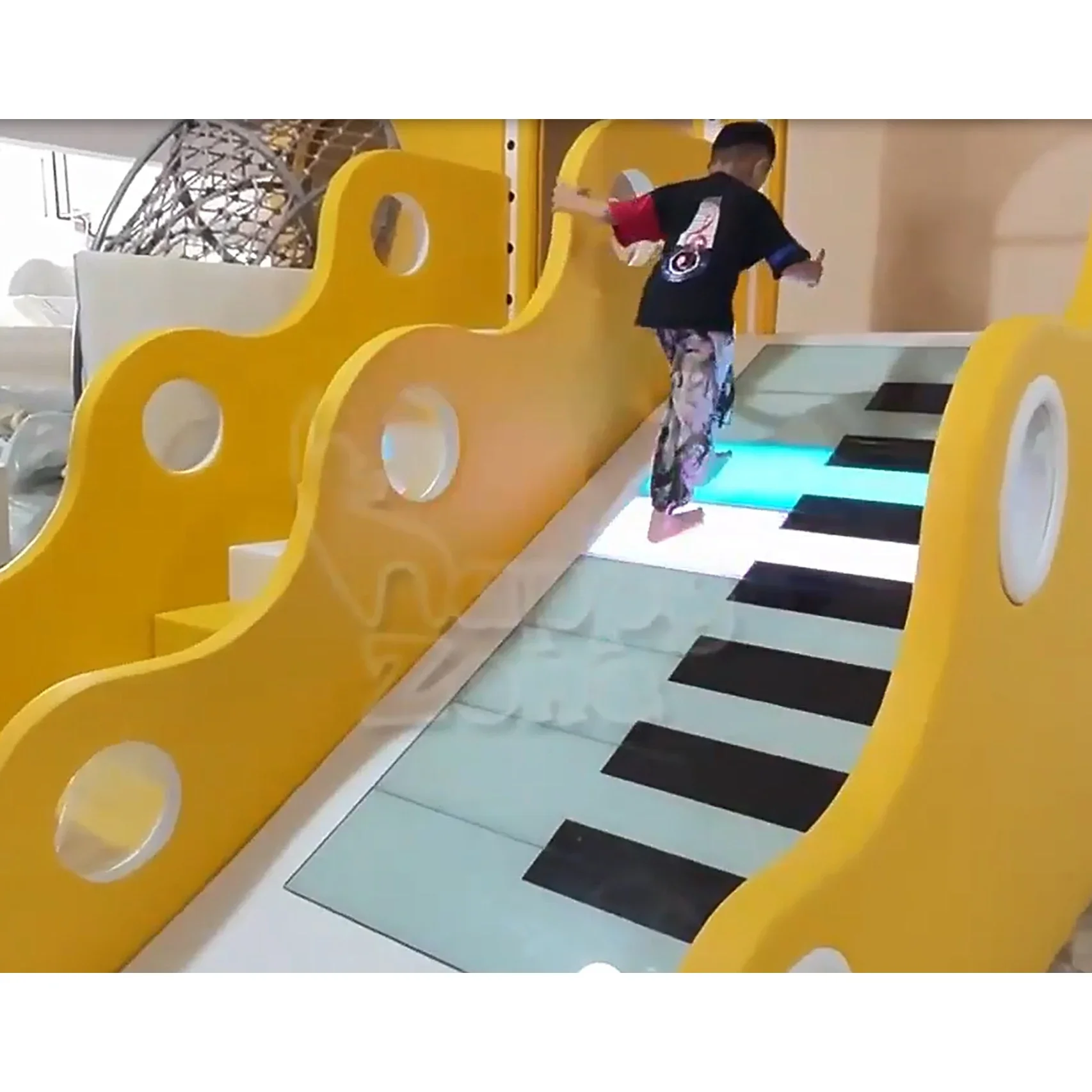 

Hot Sales Playground Indoor LED Piano Interactive Dance Floor Musical Noted Floor Kids Interactive Decoration For Amusement Park