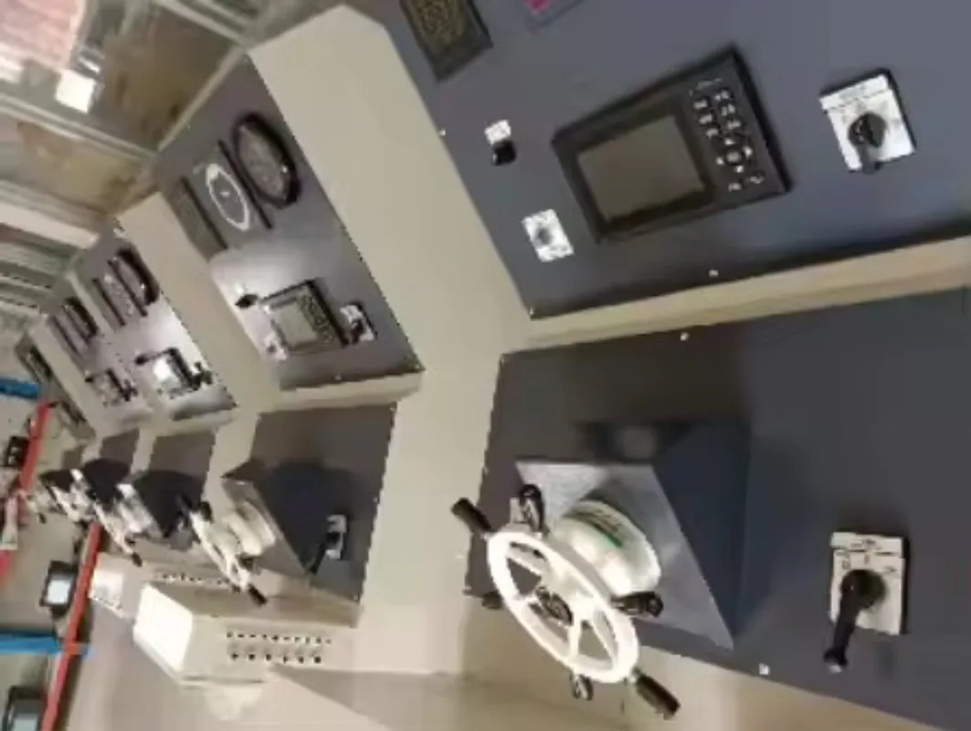 Konsol sistem kontrol kemudi laut