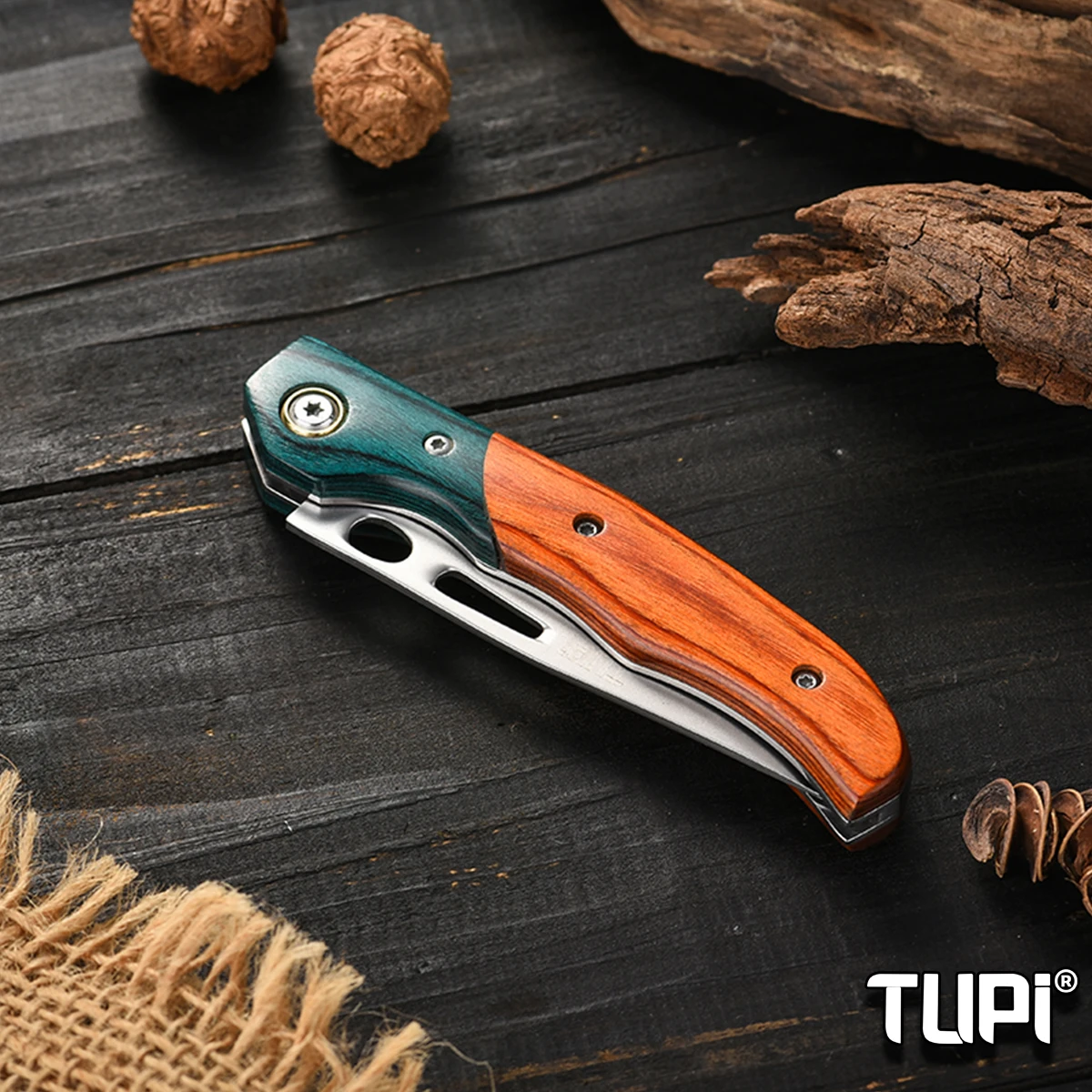 High Hardness & Razor Sharp Damascus Folding steel Knife. All-in-One Portable Tool for Camping, Survival & Daily Tasks