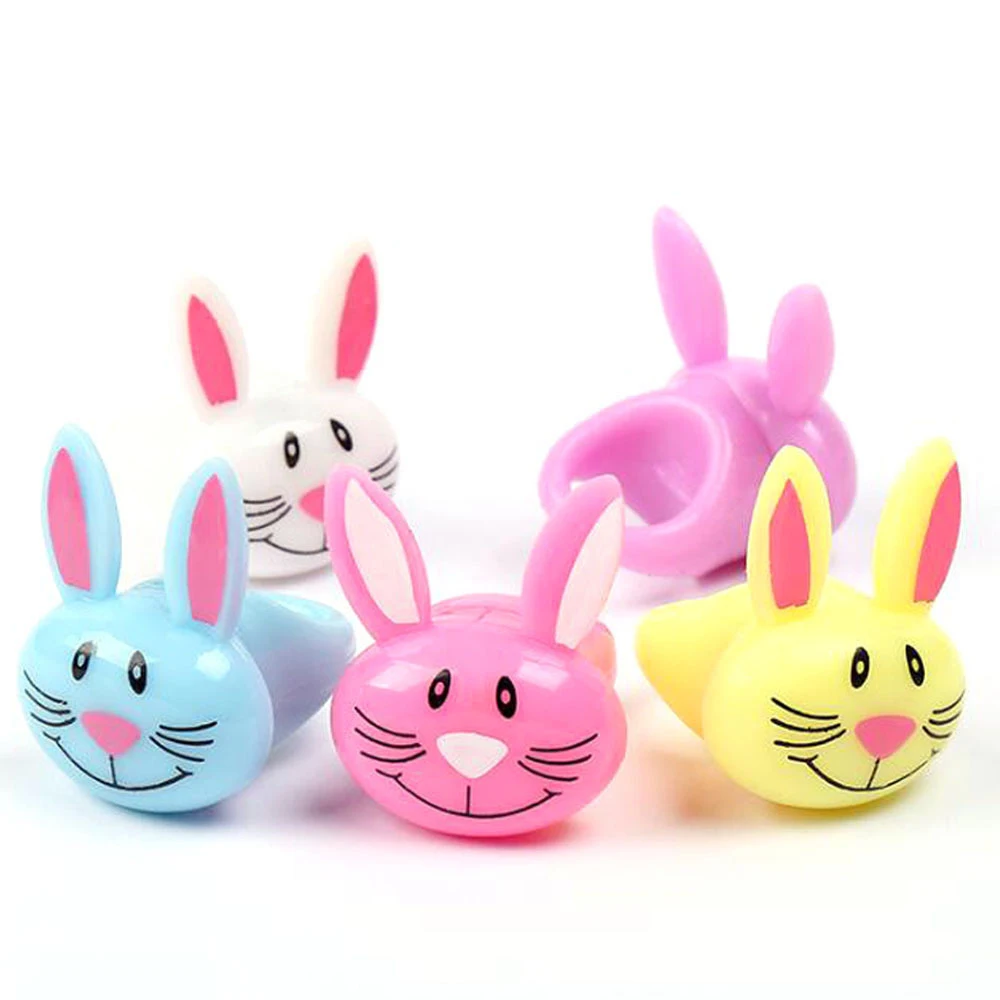 Novelty And Fun Glow-in-the-dark Rabbit Ring Glow In The Dark Children's Toys Flashing LED Cartoon Lights Glow In The Dark Toys