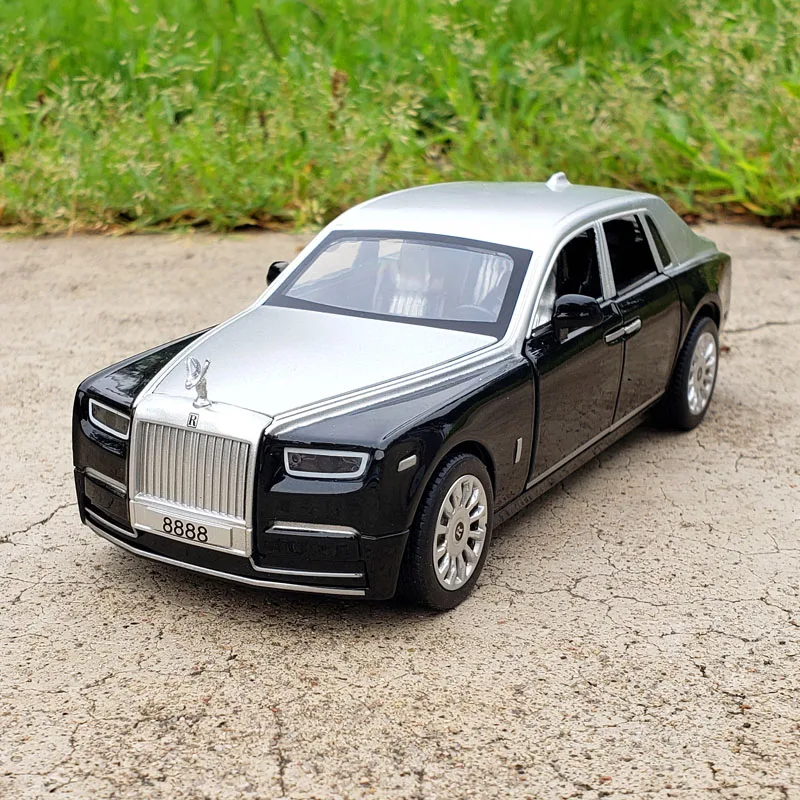 1:28 Rolls-Royce Phantom Alloy Car Model Diecasts & Toy Vehicles Sound and Light Pull Back Car Children Gift Toys Collectible