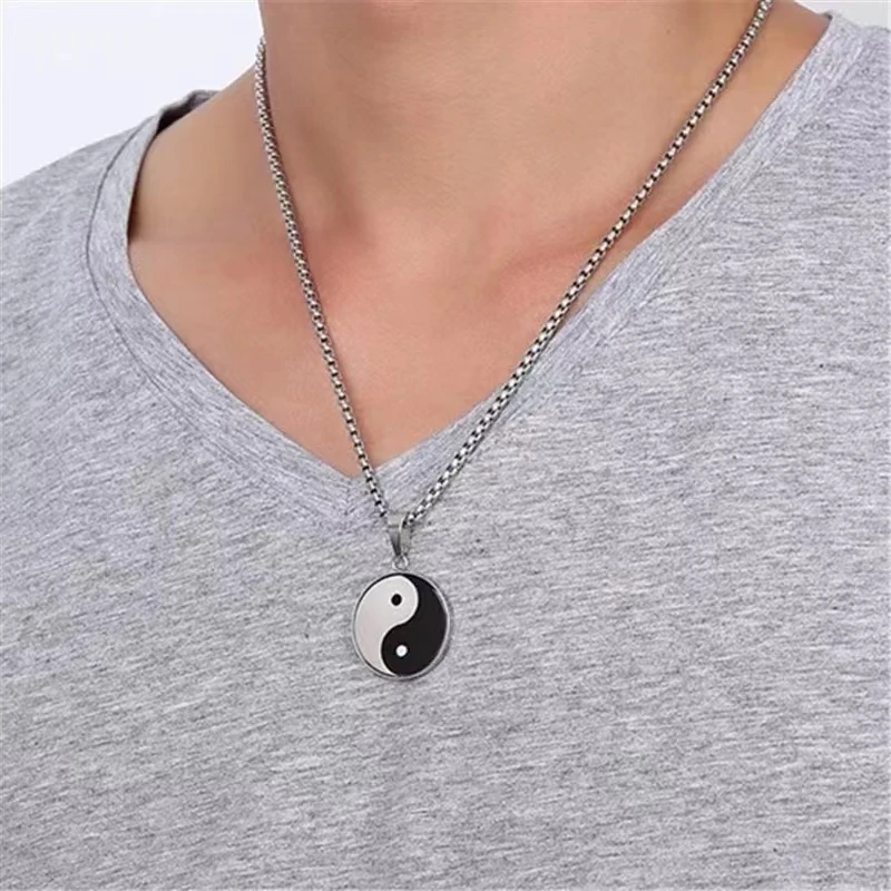 Retro Religious Yin Yang Symbol Pendant Necklace Stainless Steel Bagua Meditation Yoga Two-Color Male Personality Amulet