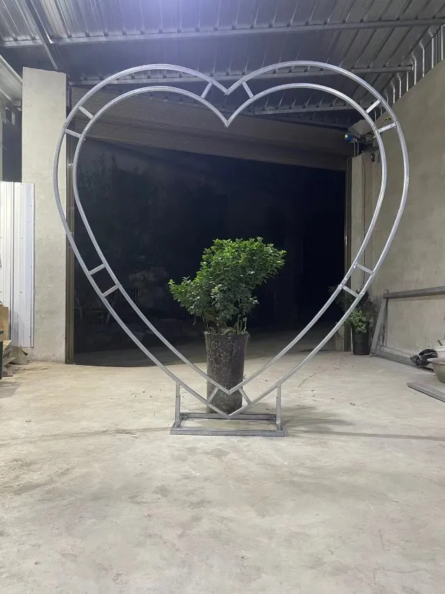 Wedding iron props, heart-shaped arches, wedding stage background decoration, creative decorations, background shelves