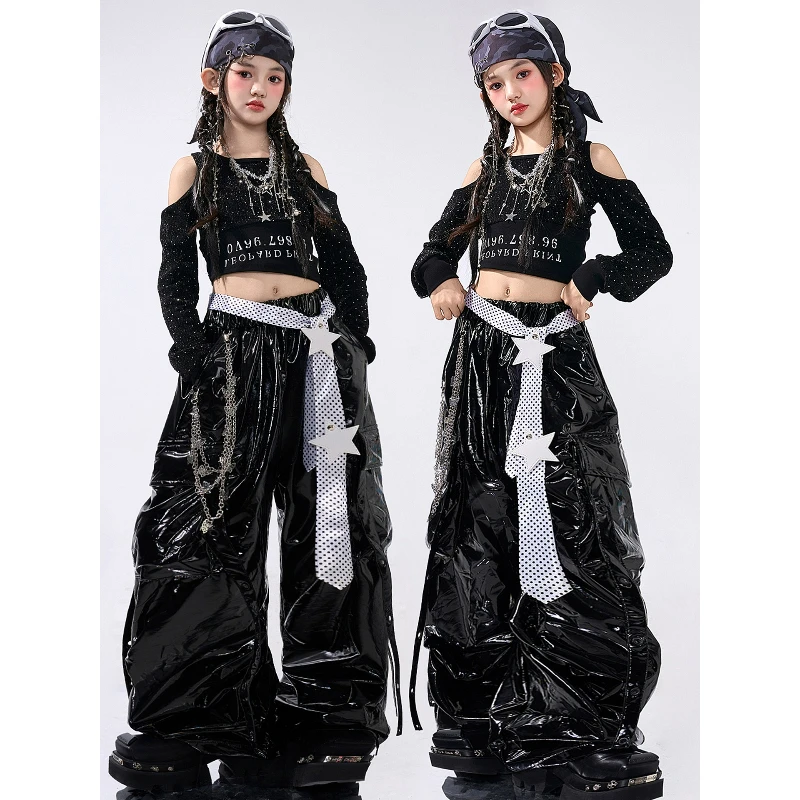 ชุดเต้นแจ๊สปี 2025 สำหรับเด็กผู้หญิง เสื้อเลื่อมสีดำ กางเกงหนัง ชุดแสดง Kpop ฮิปฮอป ชุดเดินแบบบนเวที BL17327